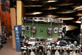 DW USA Collectors Series - SUPER SOLID (1/2" Maple Shell Wall) - 5.5" x 14" Army Green Snare Drum