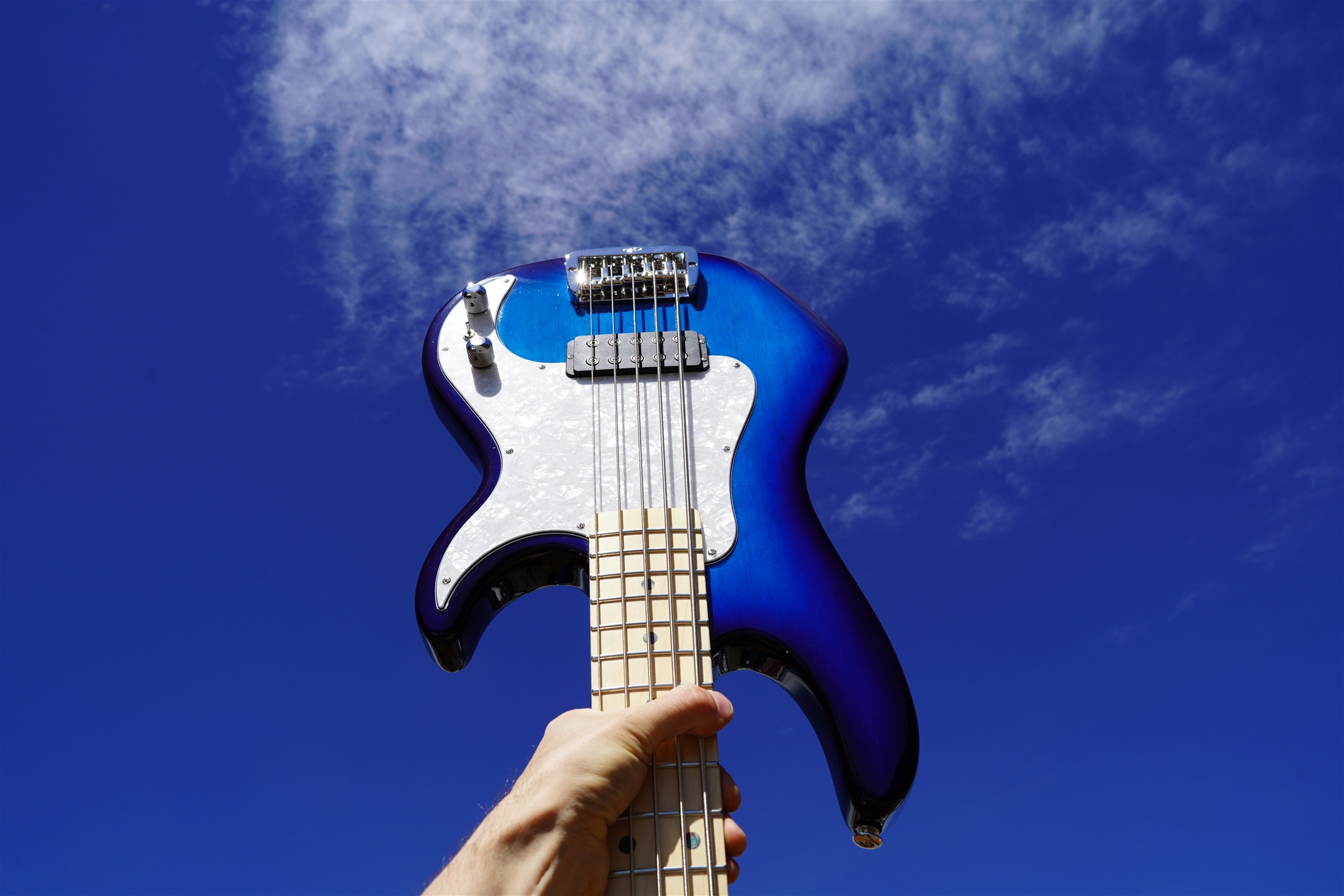 G L USA Fullerton Deluxe Kiloton 5 Blueburst 5 String Electric Bass Guitar