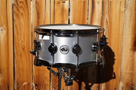 DW USA Collectors (3mm.) Aluminum Snare Drum w/ Black Nickel Hardware | 6.5x14"