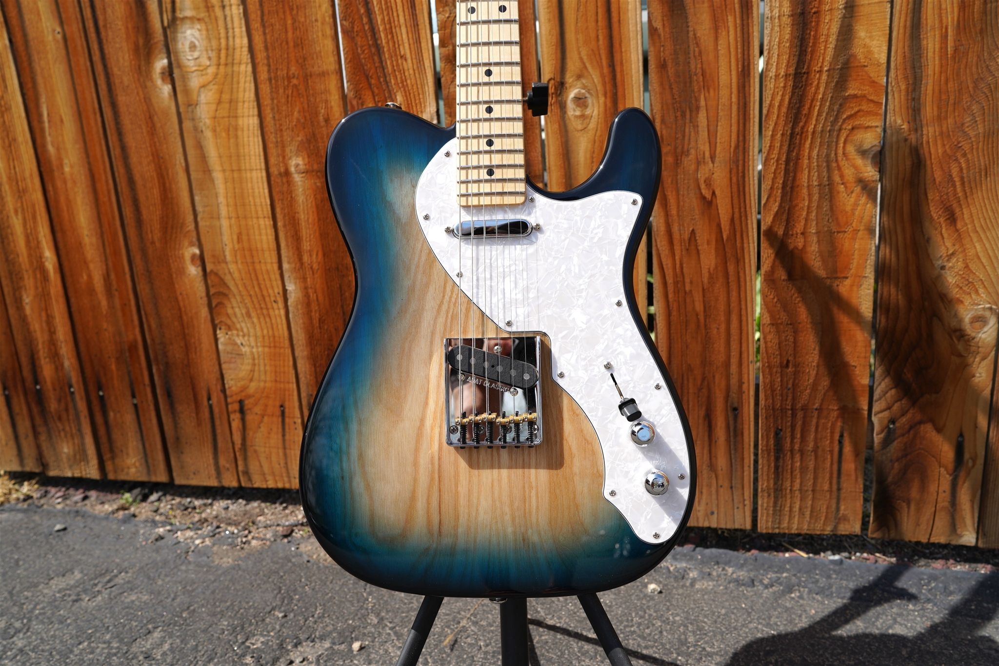 G&L  USA  ASAT Classic Thinline   Mako Blue 6-String Electric Guitar 2023