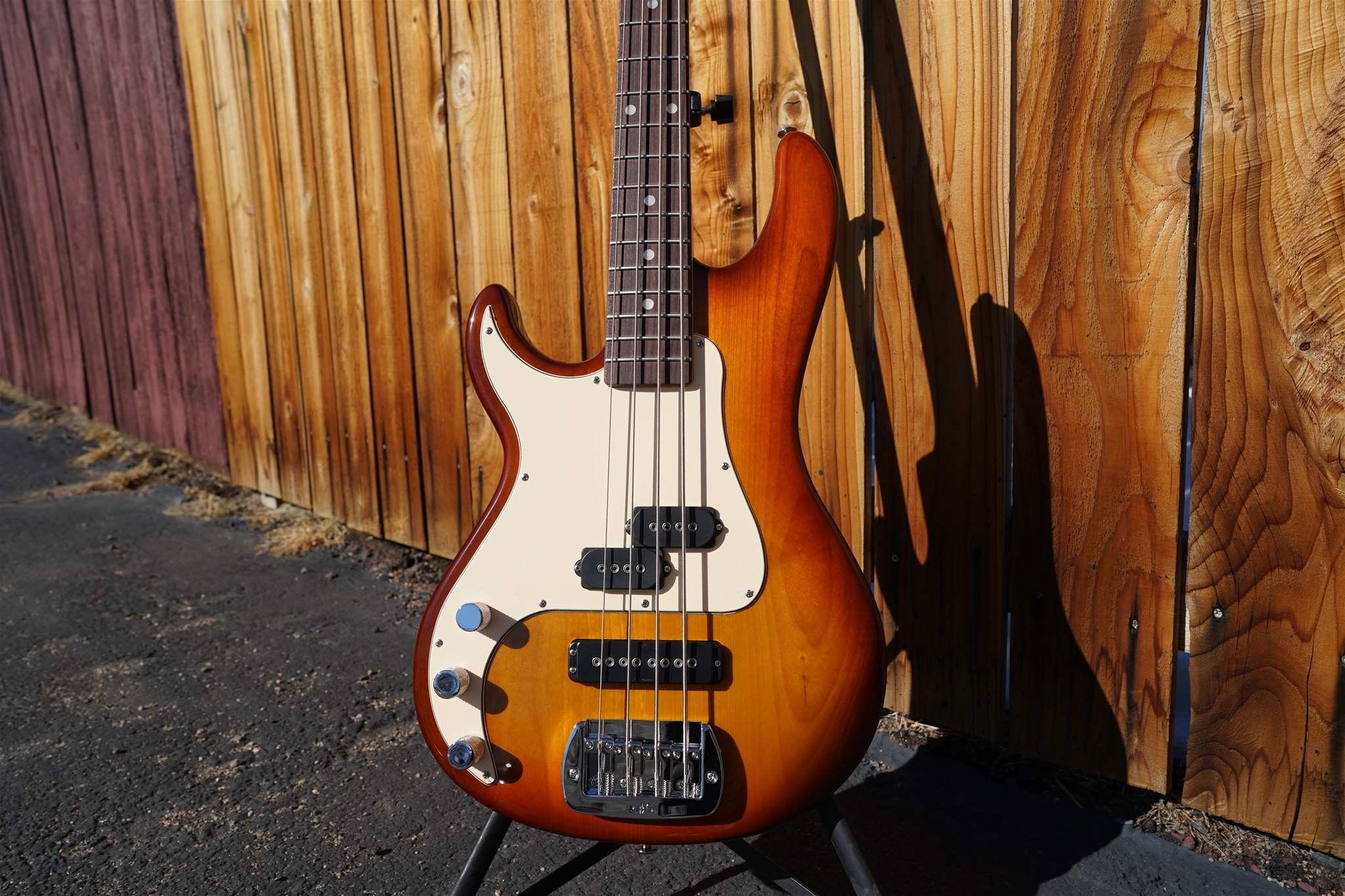 G&L USA SB-2T Old School Tobacco Sunburst Left Handed 4-String Electric Bass Guitar 