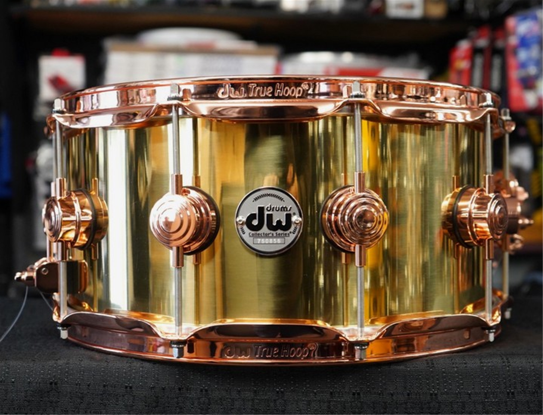 DW USA Collectors Series 6.5x14" Bell Brass Snare Drum (3mm Seamless Shell) w/ Copper Hardware