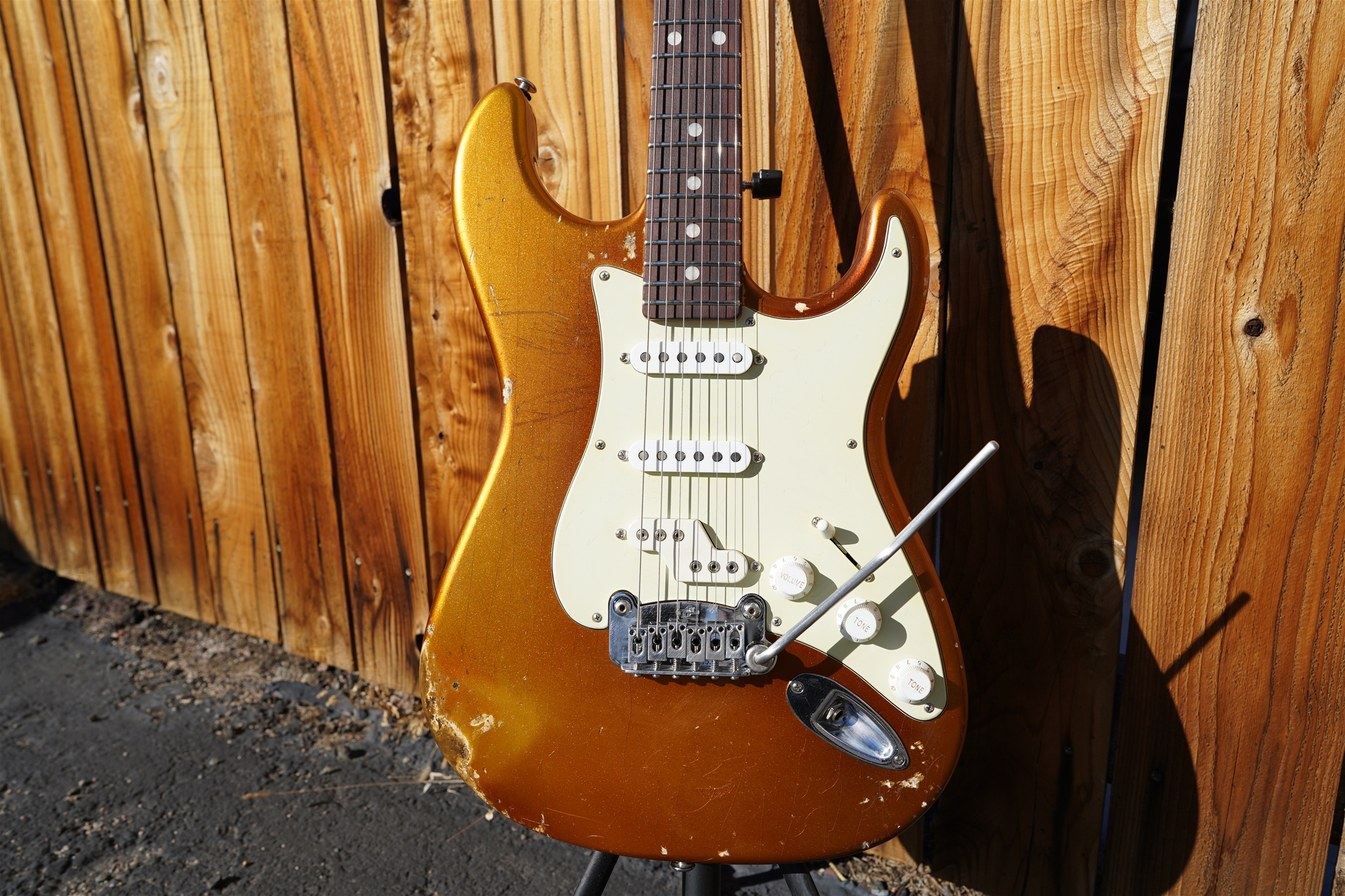 G&L  USA CUSTOM SHOP Legacy Yukon Gold Metallic Nitro Heavy Aged  6-String Electric Guitar 2023
