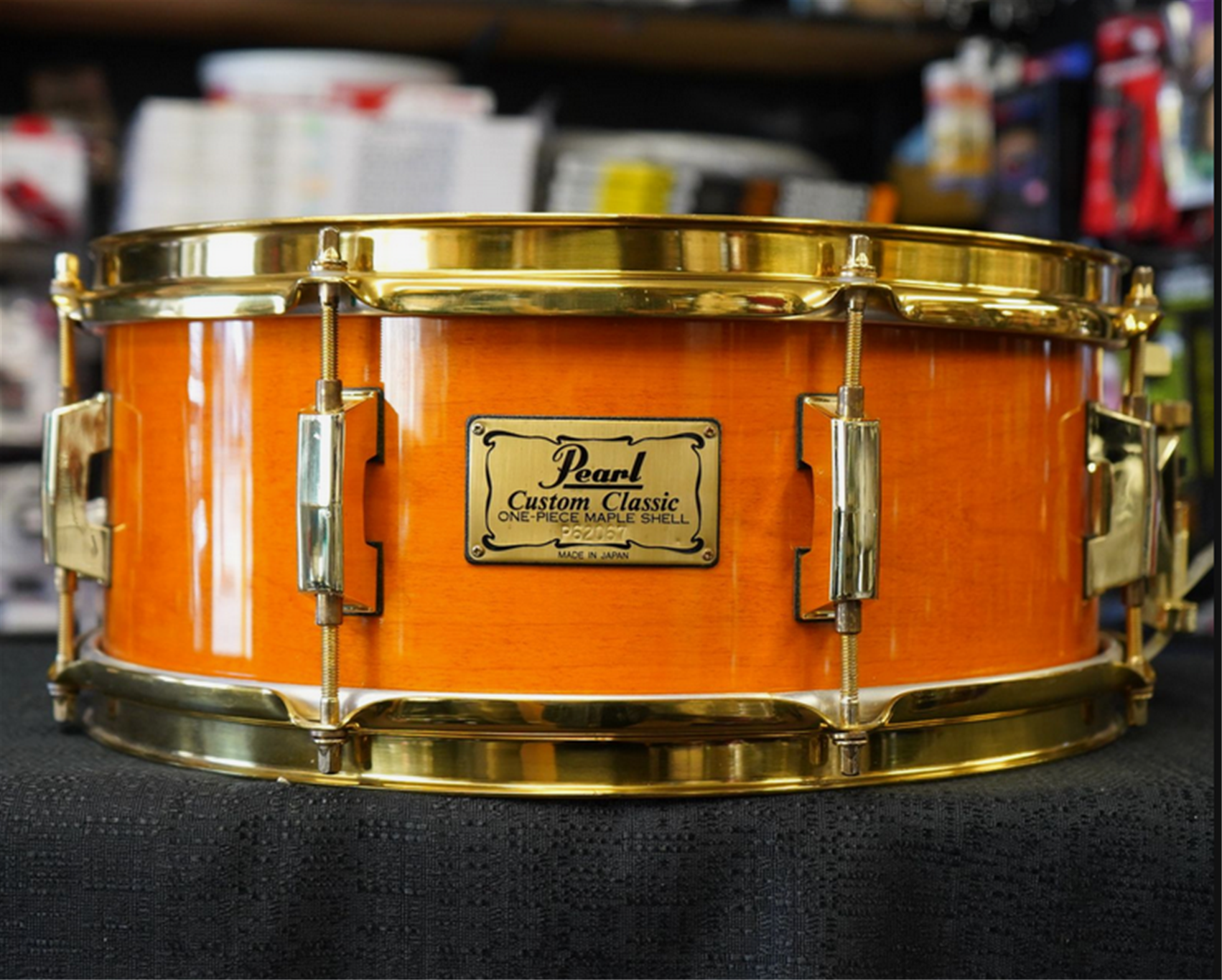 USED - Vintage Pearl/Japan Custom Classic 5x14" One Piece Maple Snare Drum - Honey Natural Lacquer