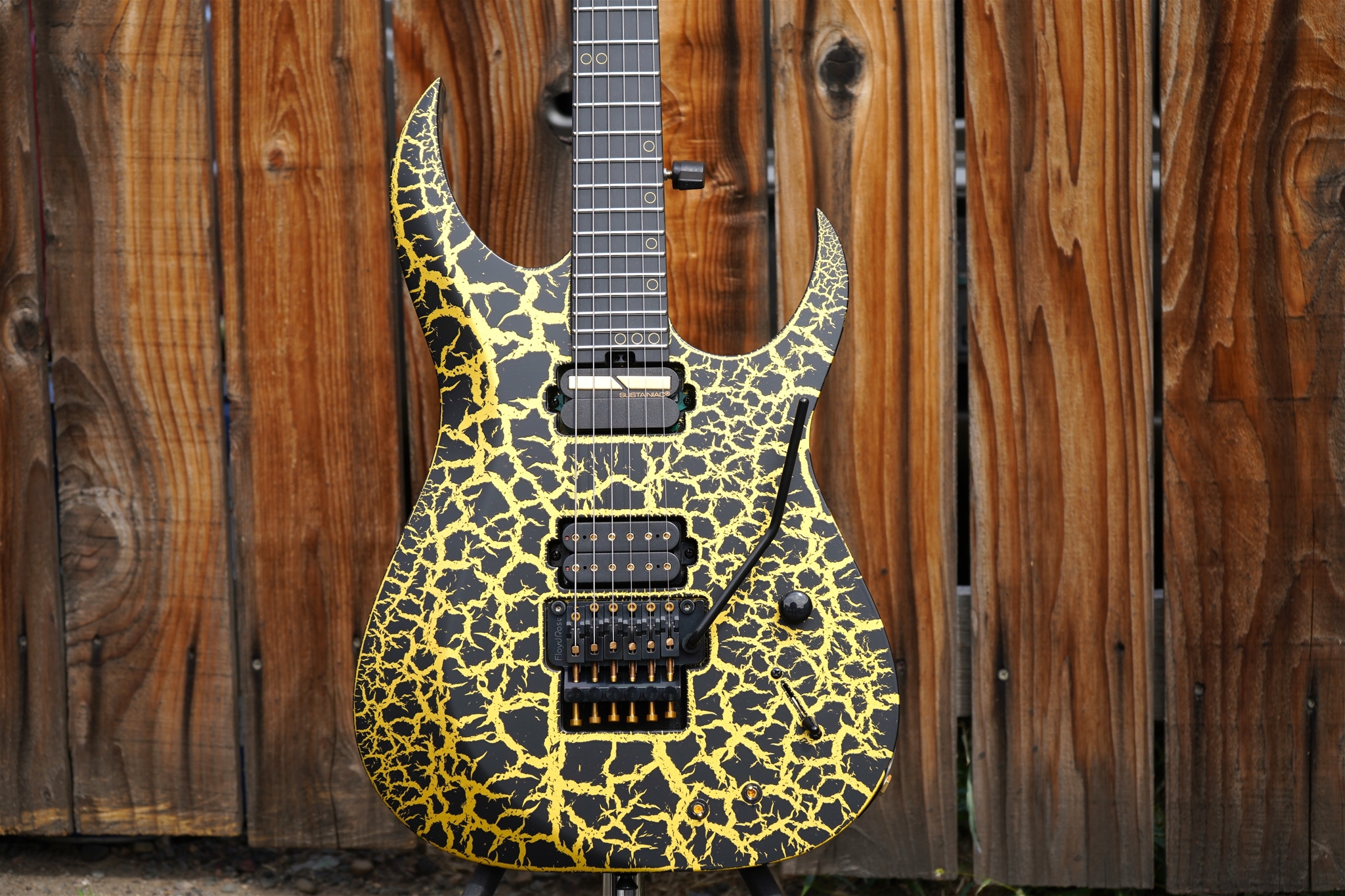 Schecter USA CUSTOM SHOP Sunset Extreme FR/S Black and Gold Satin Crackle 6-String Electric Guitar 2025