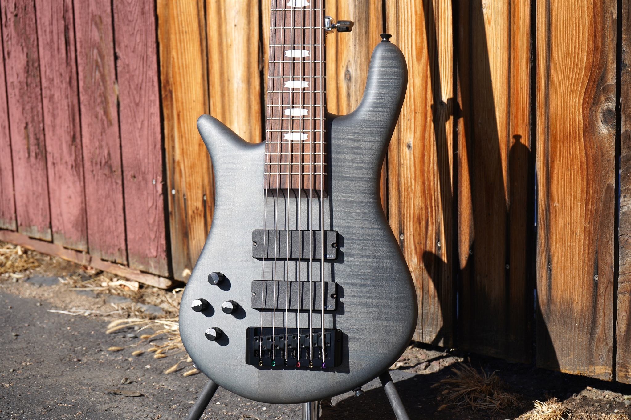 Spector  EURO6LXMBKSLH	Euro6LX Black Stain Matte - Left Handed  6-String Electric Bass Guitar  