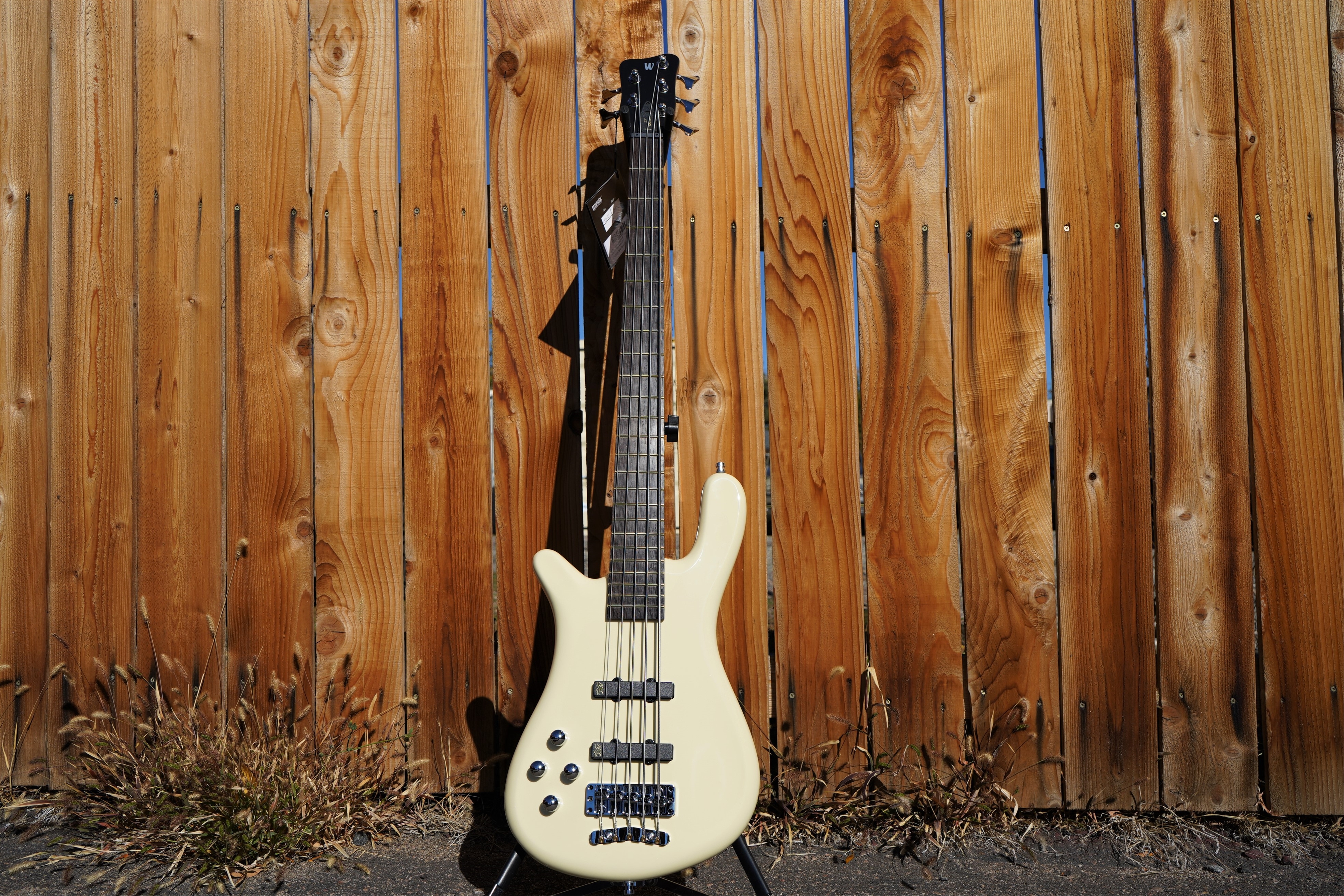 Warwick German Pro Series Streamer LX-5 Solid Creme White High Polish  Left-Handed 5-String Electric Bass