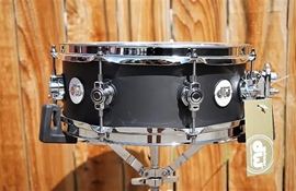DW Design Series  5x13'' Pure Maple Snare Drum - Black Satin