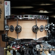 DW USA Collectors Series - Lacquer Custom in Natural Lacquer Finish Pure Maple shell with ring's 6x14'' Snare Drum (2023)