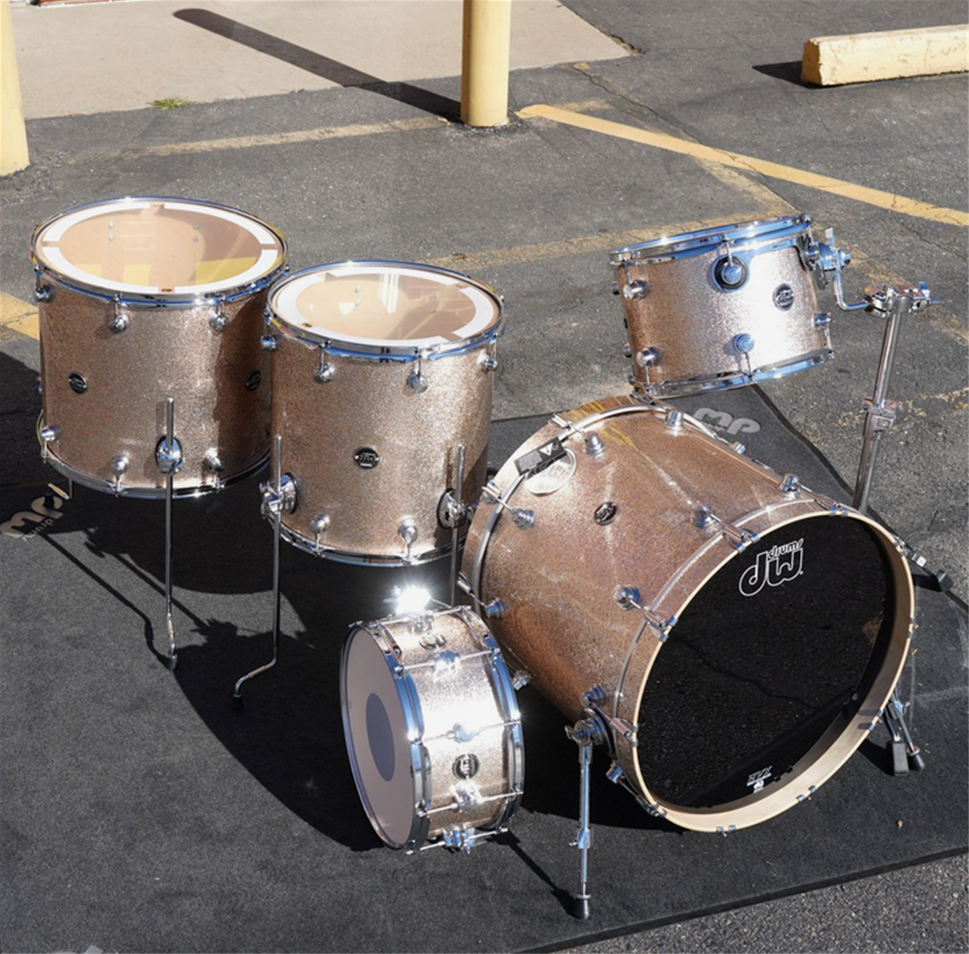 DW USA Performance Series 5pc Maple Shell Pack - Bermuda Sand Sparkle FP | 13, 16, 18, 22, 14"