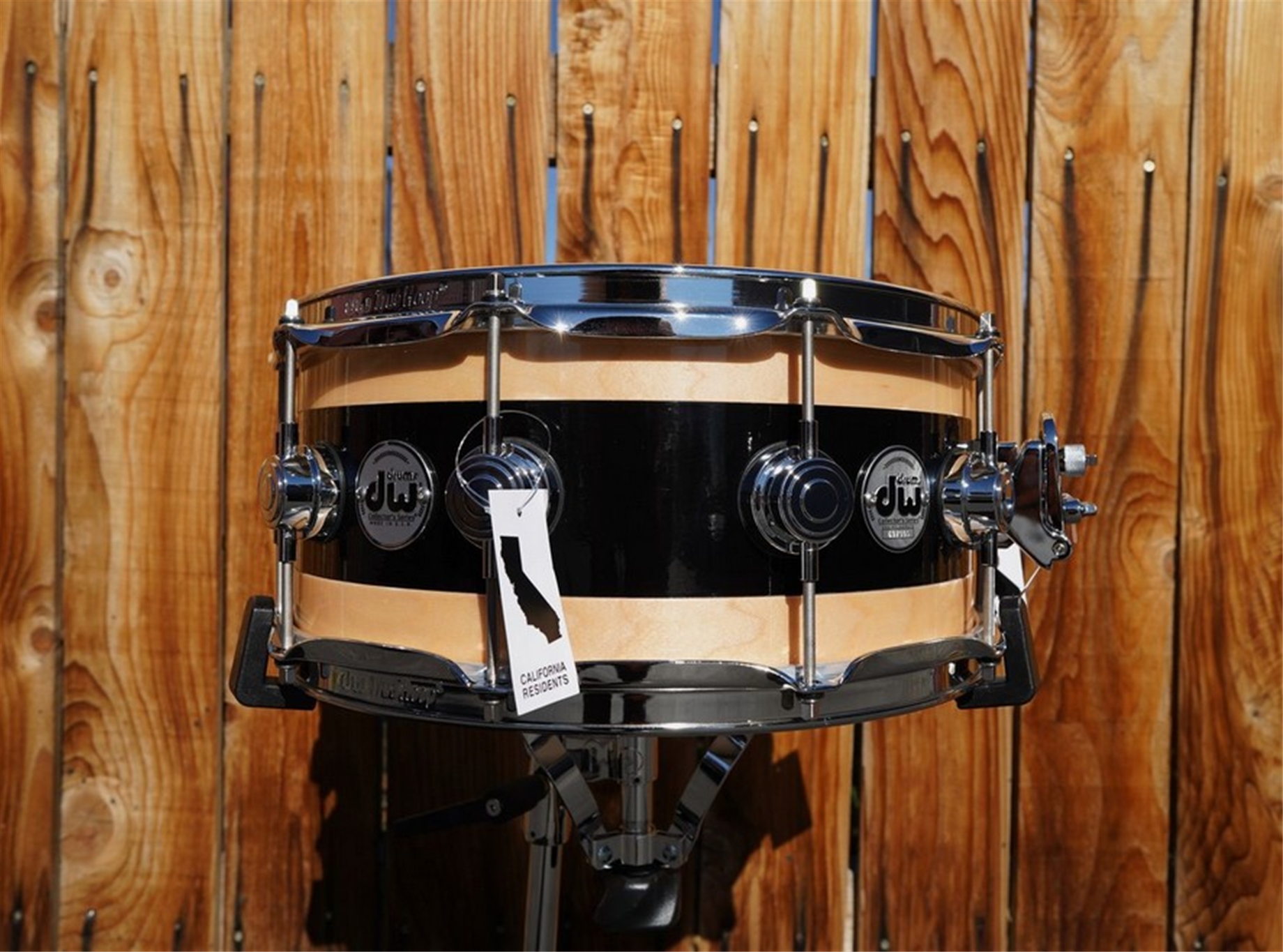 DW USA Collectors Series - Specialty Reverse Edge Black Shadow Aluminum Center w/ Maple Edges - 6 x 14" Snare Drum