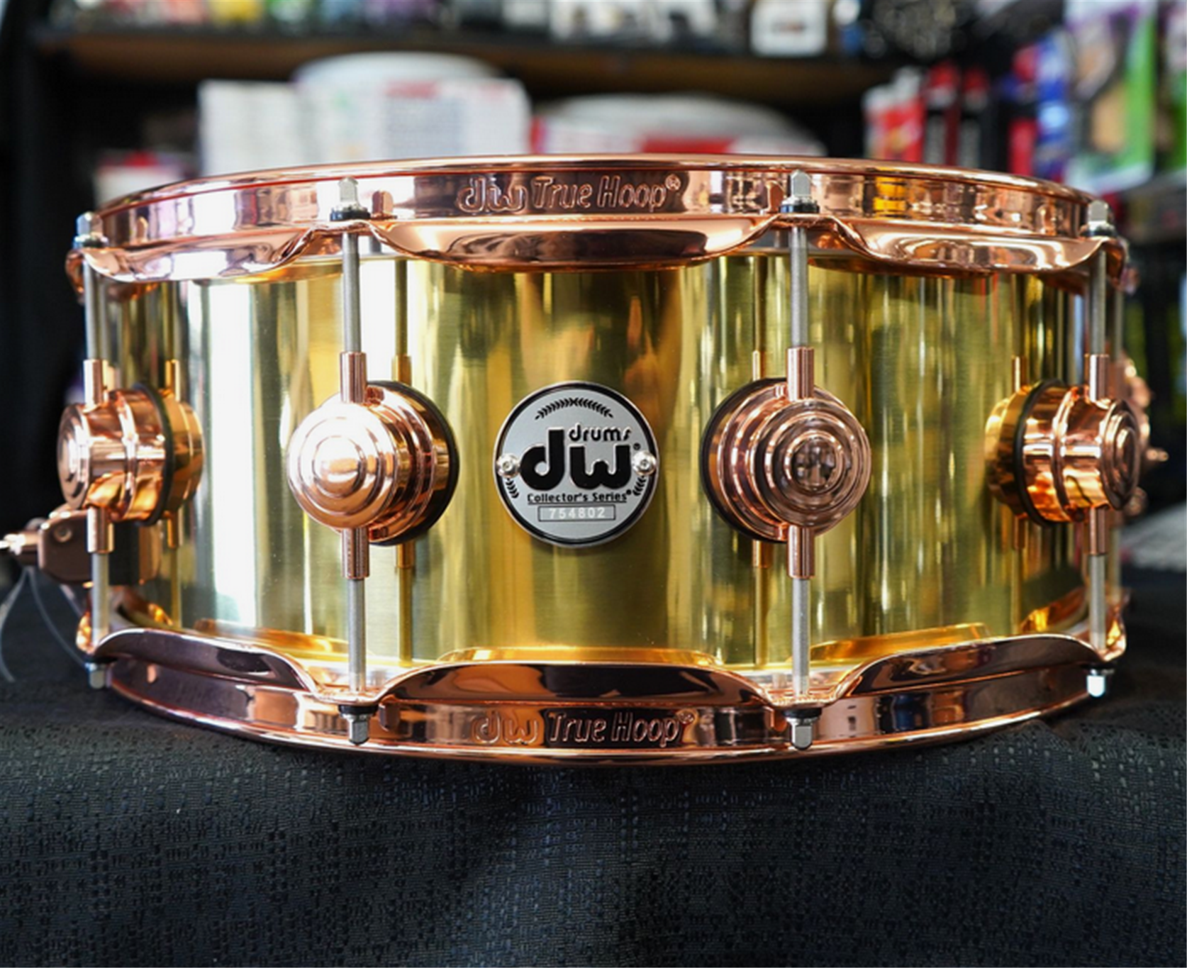DW USA Collectors Series 5.5x14" Bell Brass Snare Drum (3mm Seamless Shell) w/ Copper Hardware