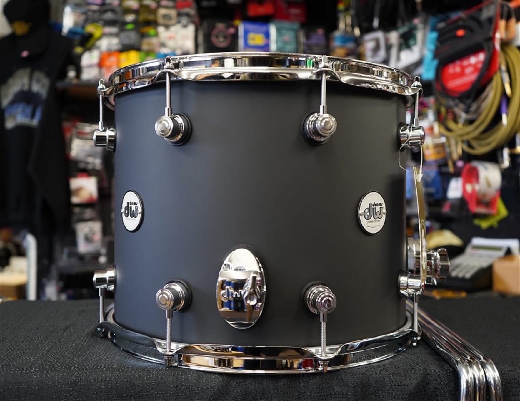 DW Design Series 14'' Floor Tom w/Legs - Black Satin | 11x14"