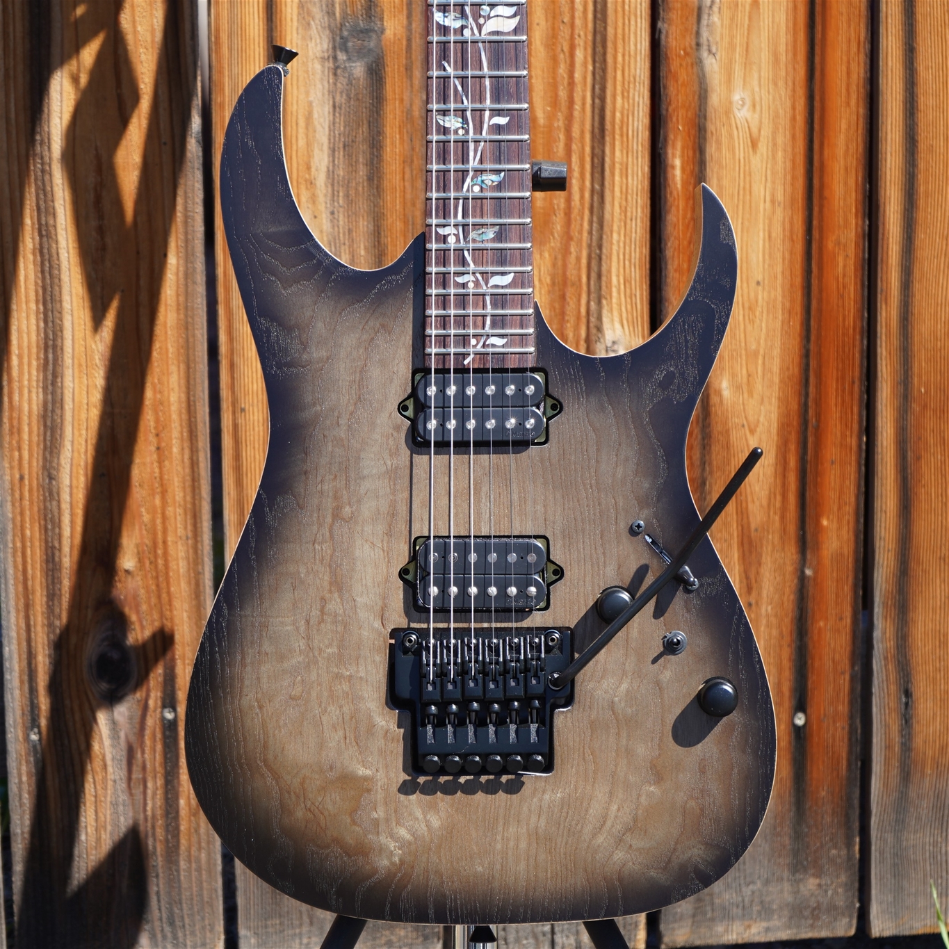 IBANEZ j.custom Limited Edition RG8620AH AGF Anvil Gray Burst Flat 6-String Electric Guitar 2026